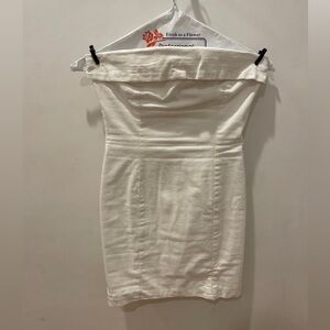 Superelle White Strapless Dress